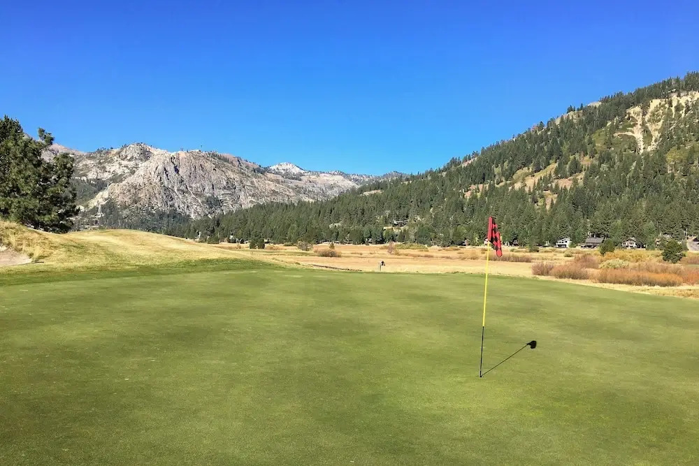 Pool, Hot Tub & Golf: Everline Resort Corner Suite