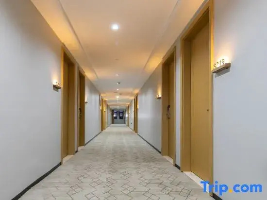 Zhoushan Huayi Holiday Hotel