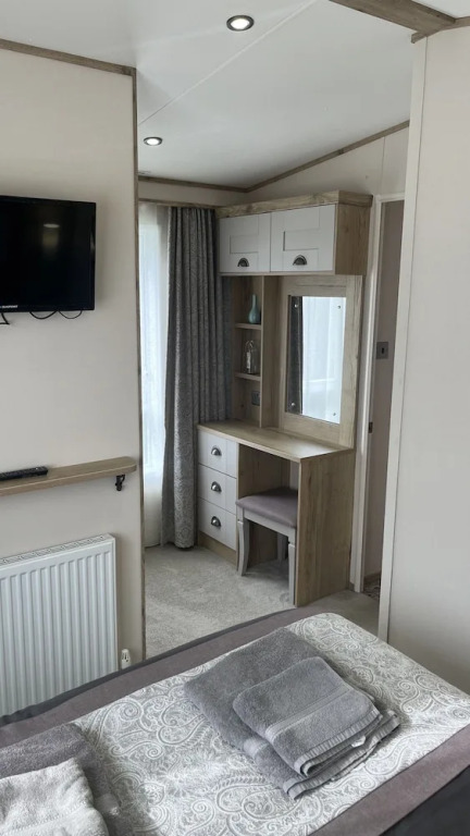Immaculate 3-bed Lodge in Out Rawcliffe