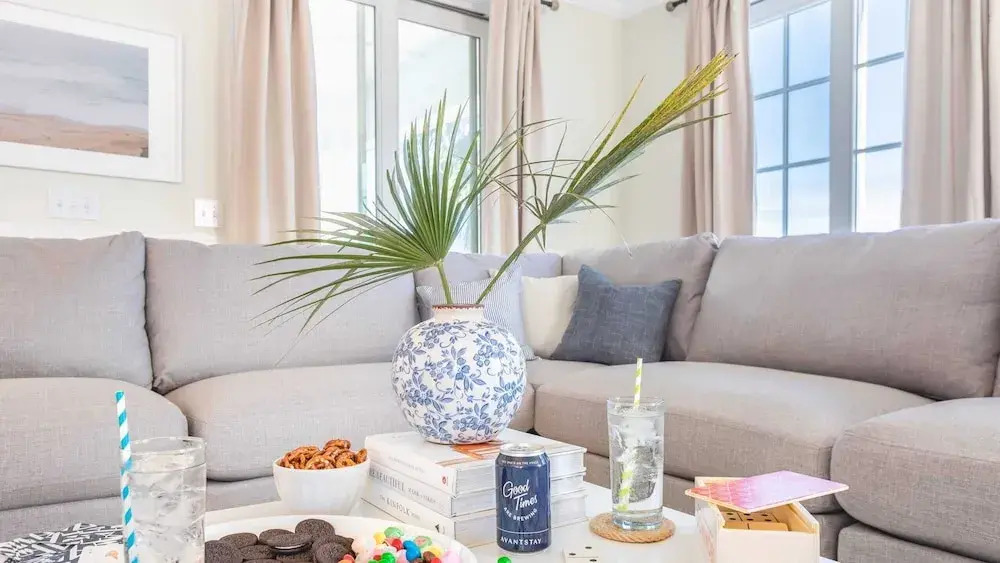 Sea Shell by Avantstay Breezy Beachside Getaway w/ Rooftop Deck & 6 BRs