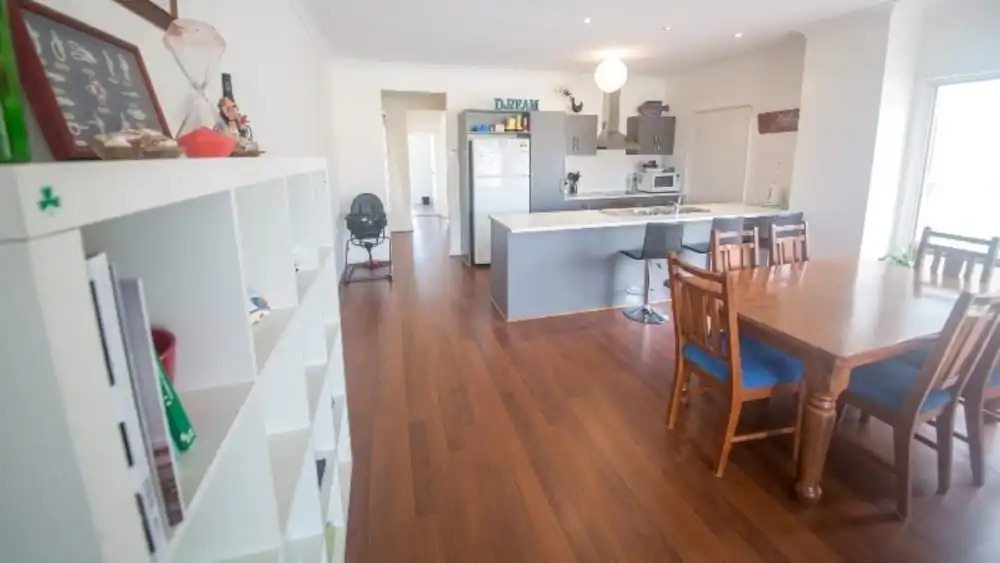 Wenneelys - 26/45 St Andrews Boulevard