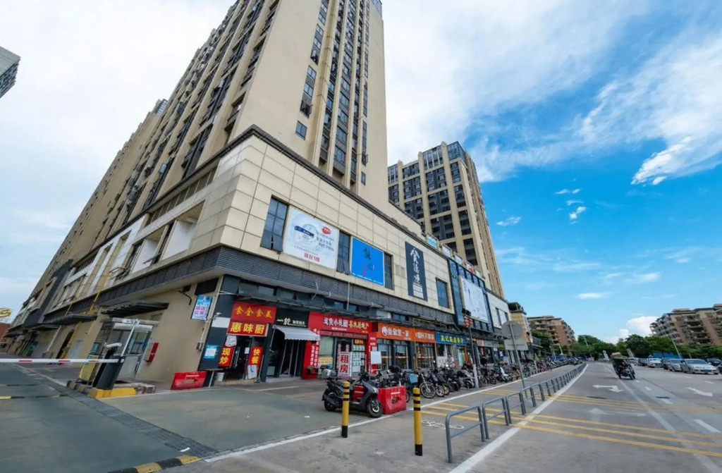 Manfei Apartment (Foshan Nanhai Baide Plaza Branch)