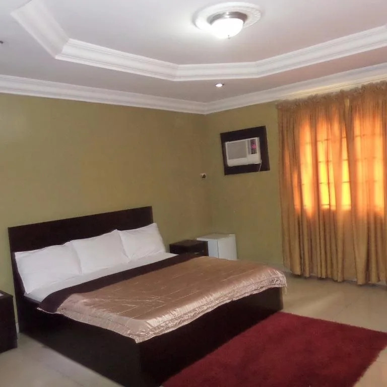Westwing Suites