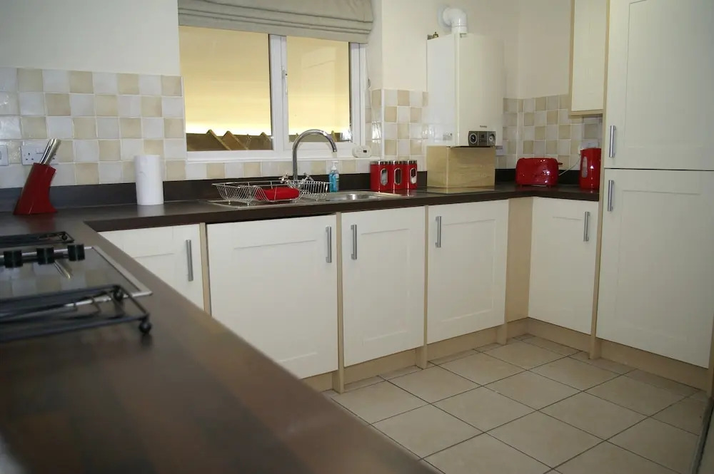 Blackburn Lodge 2-Bedroom Flat