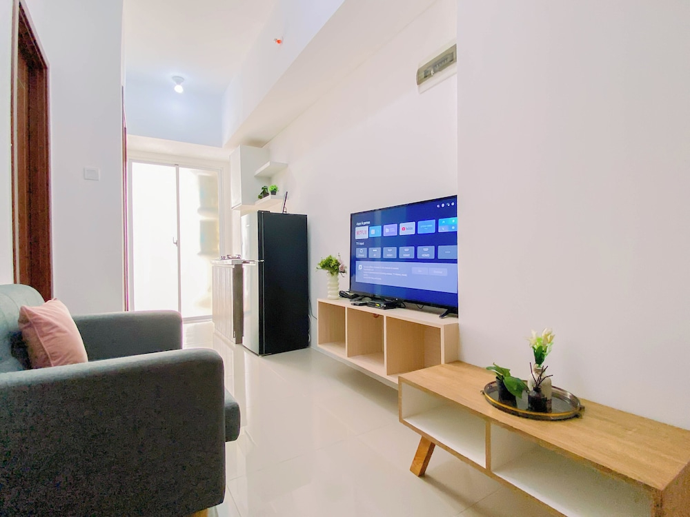 Good Choice 2Br Apartment Near Krl Station At Vittoria Residence