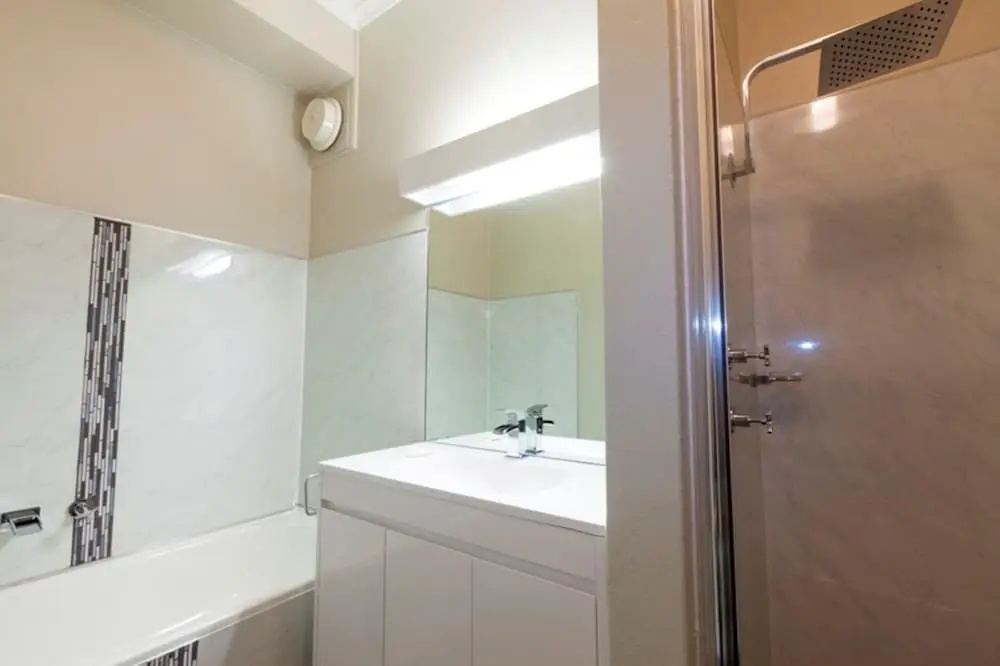 Summit 9 - Modern and stylish newly renovated apartment