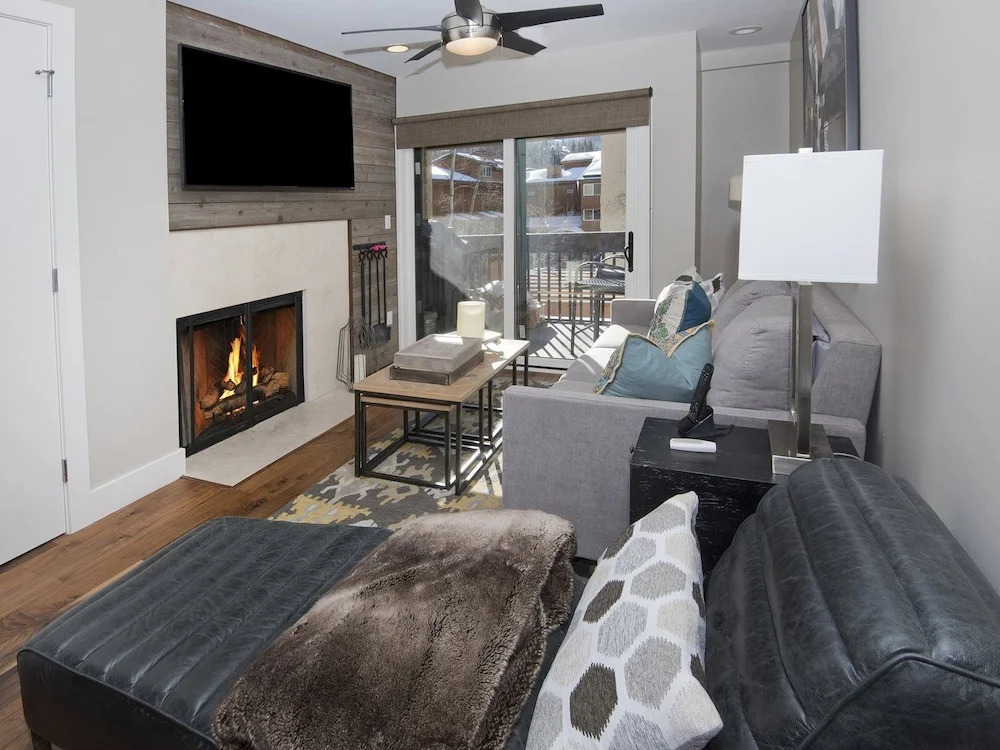 Vail 21 Condo 301