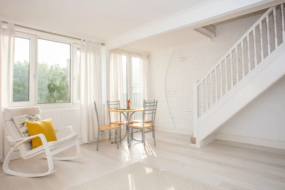 2 Bedroom Flat In Stepney Green