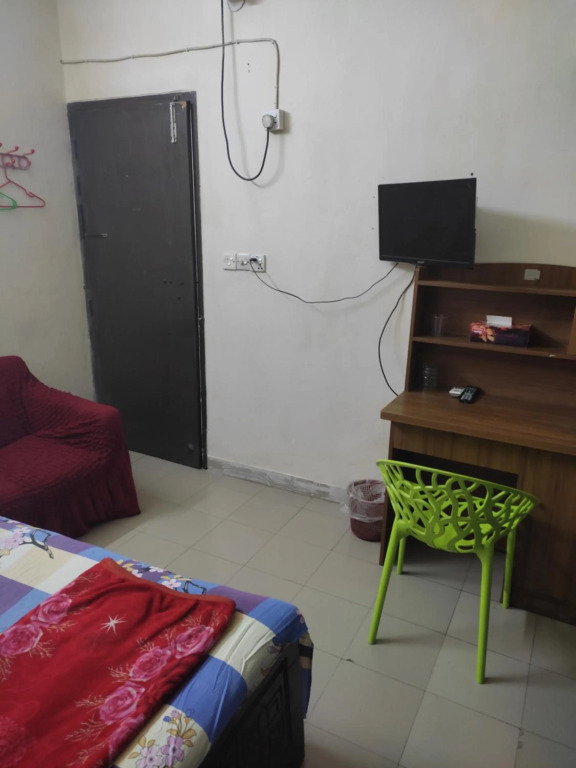 Short stay service apartment