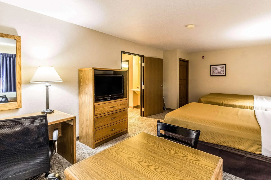 Econo Lodge - Valley City