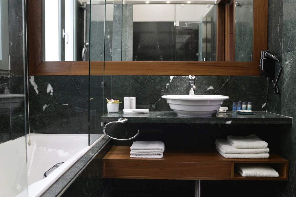 Athenaeum Eridanus Luxury Hotel