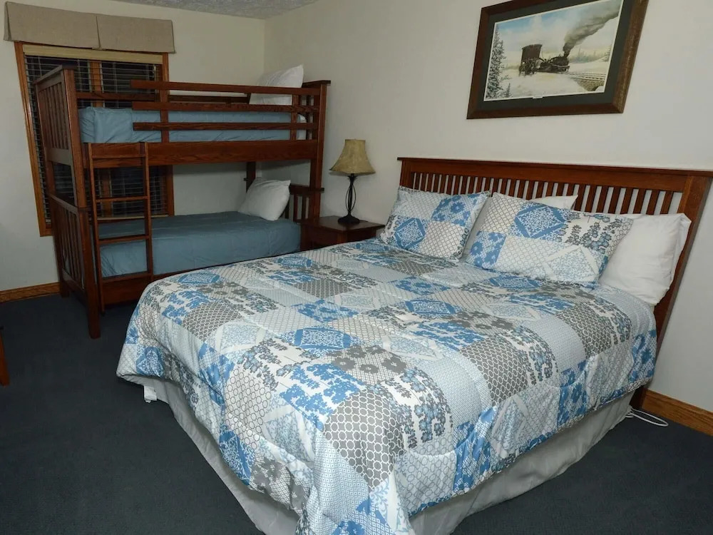 2 Br: Whistlepunk 28