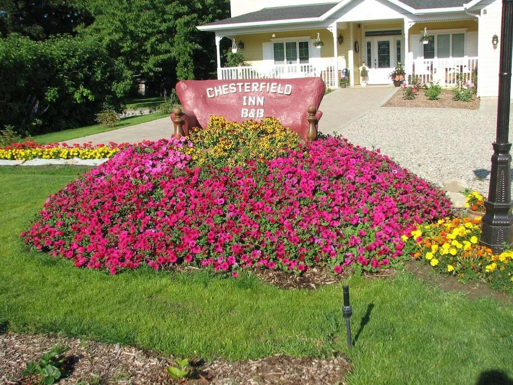 Chesterfield Inn