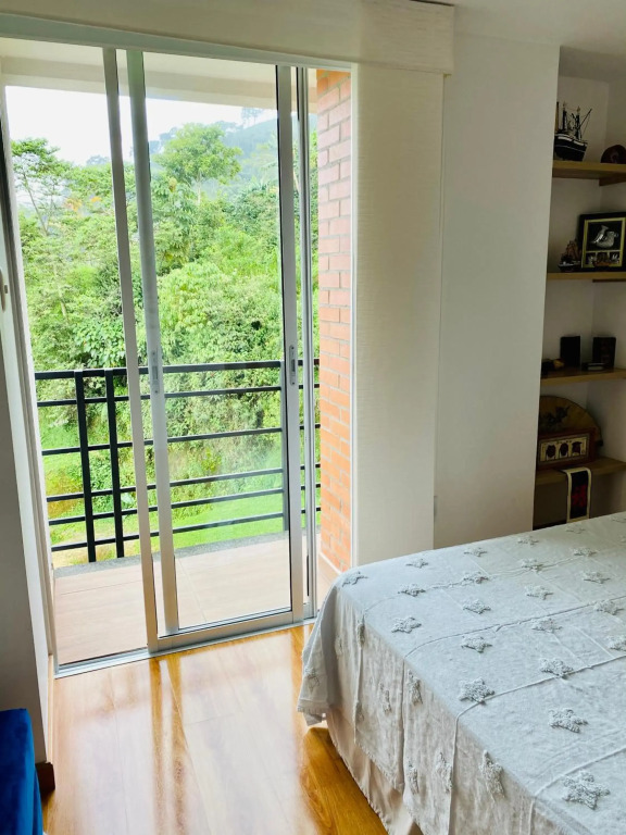 Moderno y tranquilo apartamento cerca a termales.