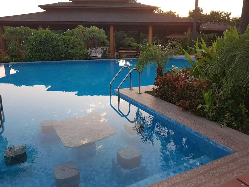 Famous Hotel Bagan