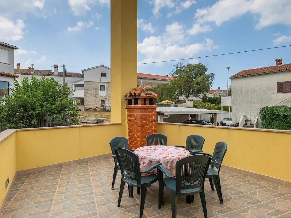 Holiday Home in Rovinjsko With Pool