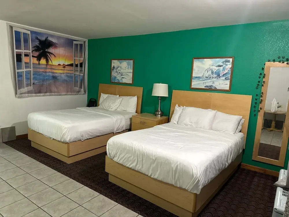 Tides Inn at Stehli Beach