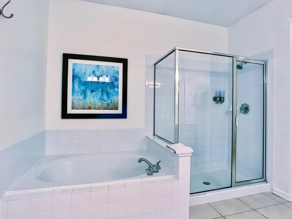 Vista Cay Luxury 4 Bedroom Condo 3099