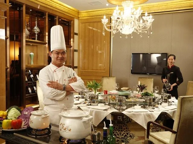 Golden Elephant Golf Hotel