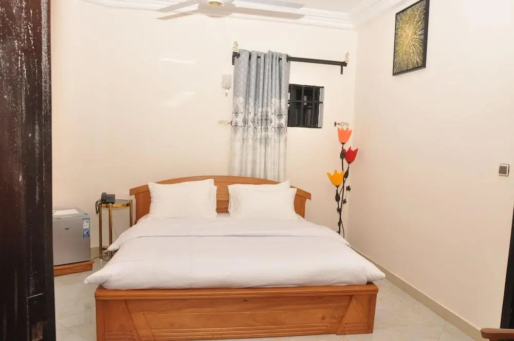 Diamond Hotel