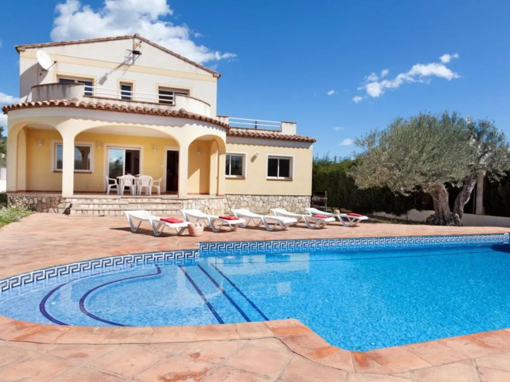 Villa Villa Cala Llenya by Interhome