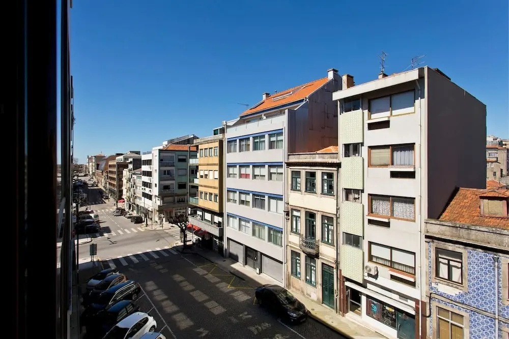 Apartment with 2 Bedrooms in Porto, with Wonderful City View, Terrace And Wifi