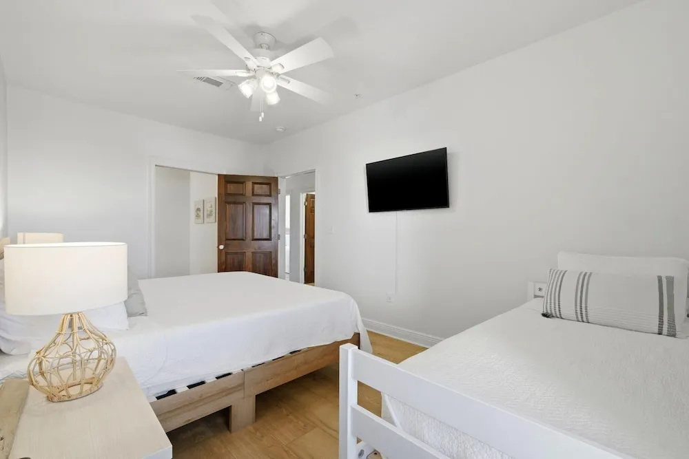 Riviera Dunes 503
