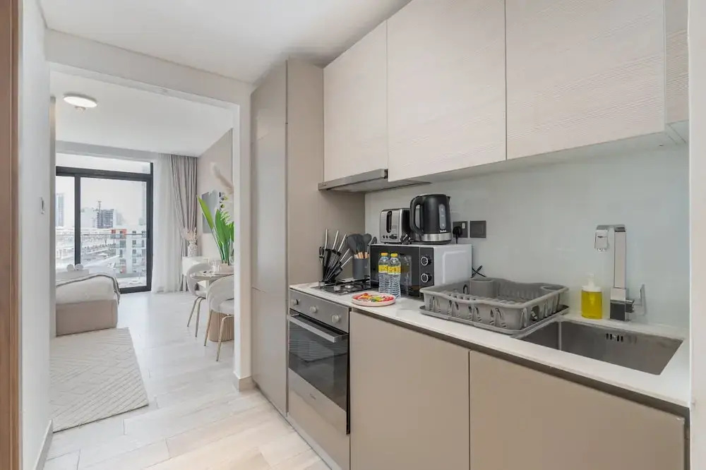 Stylish Studio Sleeps 2 With Balcony