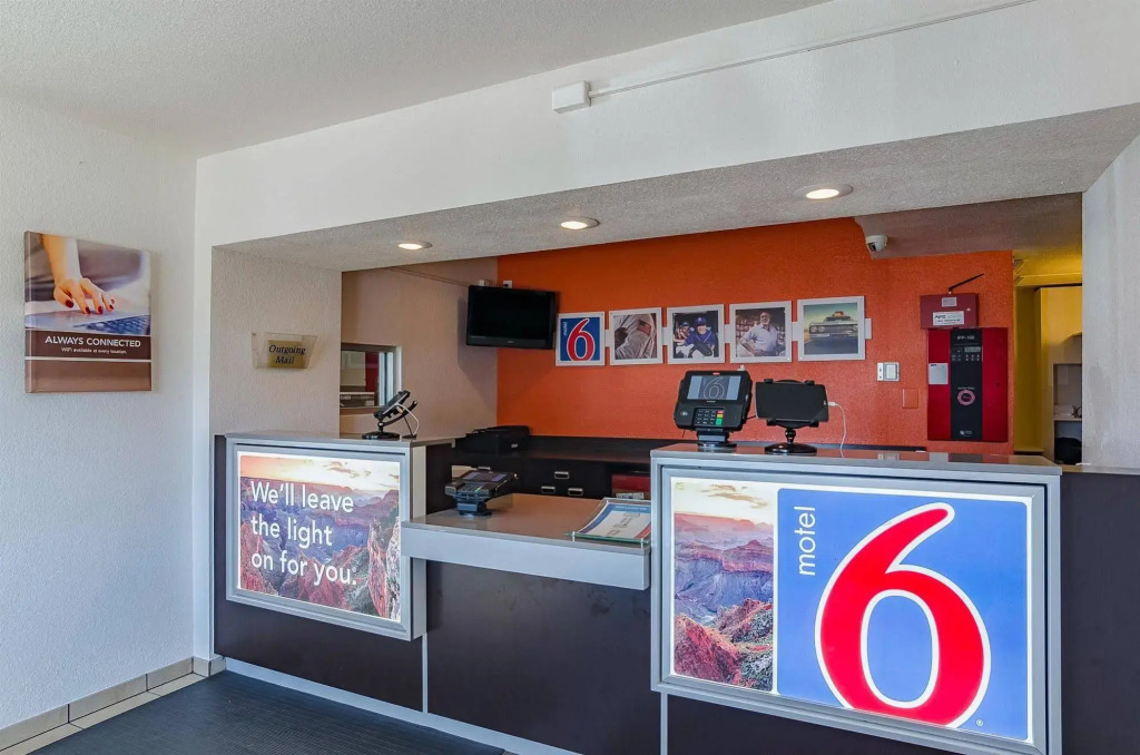 Motel 6 Cheyenne, WY