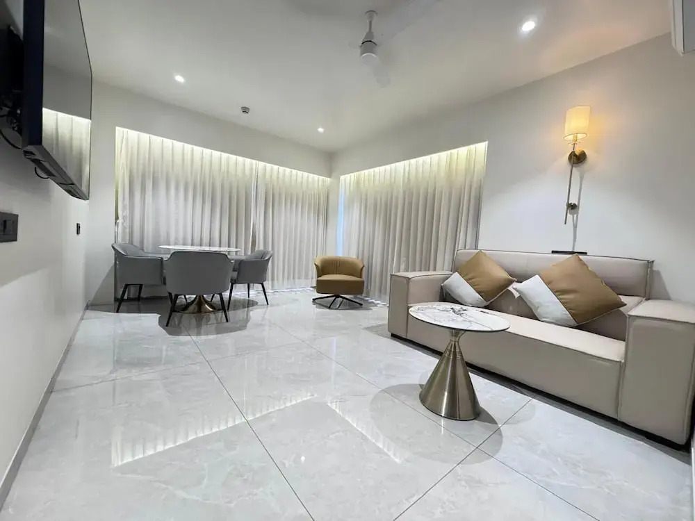 Hotel Veritas Grand
