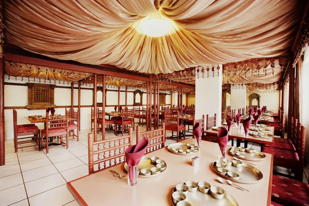 Hotel Express Residency