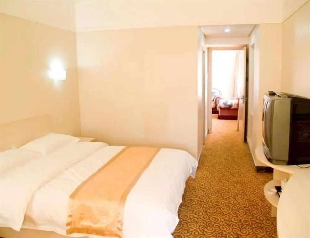 Beijing Jufeng Super 8 Hotel
