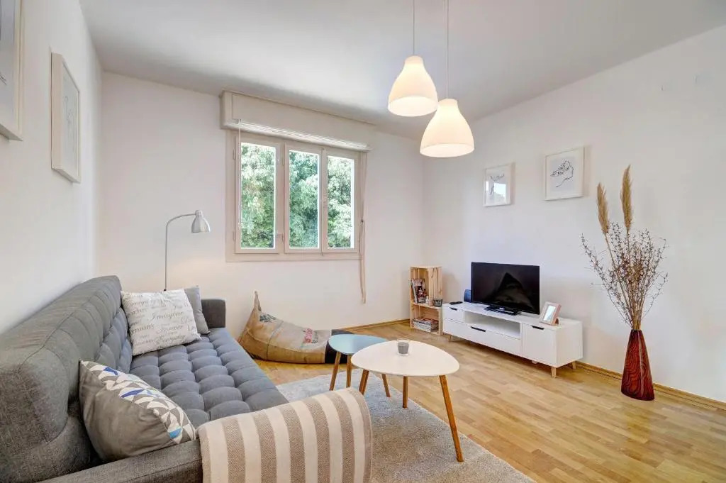 Centar White Apartment