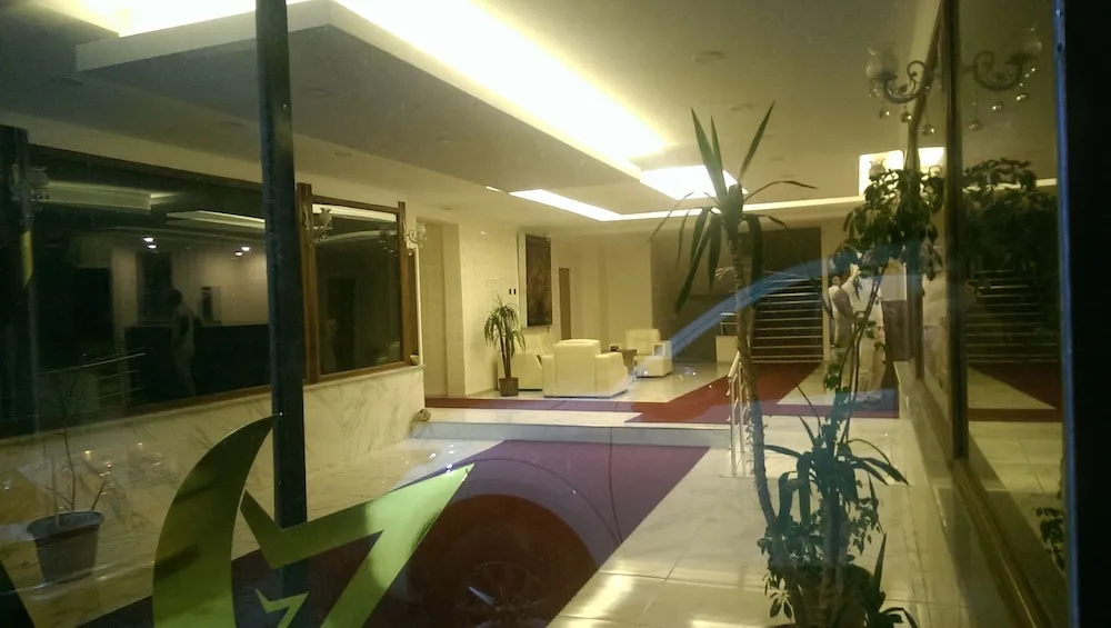 Animos Suit Otel