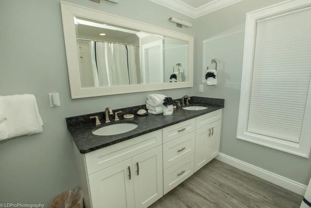 Sandpiper Cove 1115 3 Bedroom Condo by RedAwning