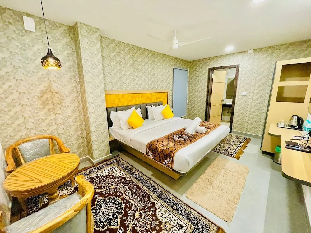 Hotel Lake View Airport zone