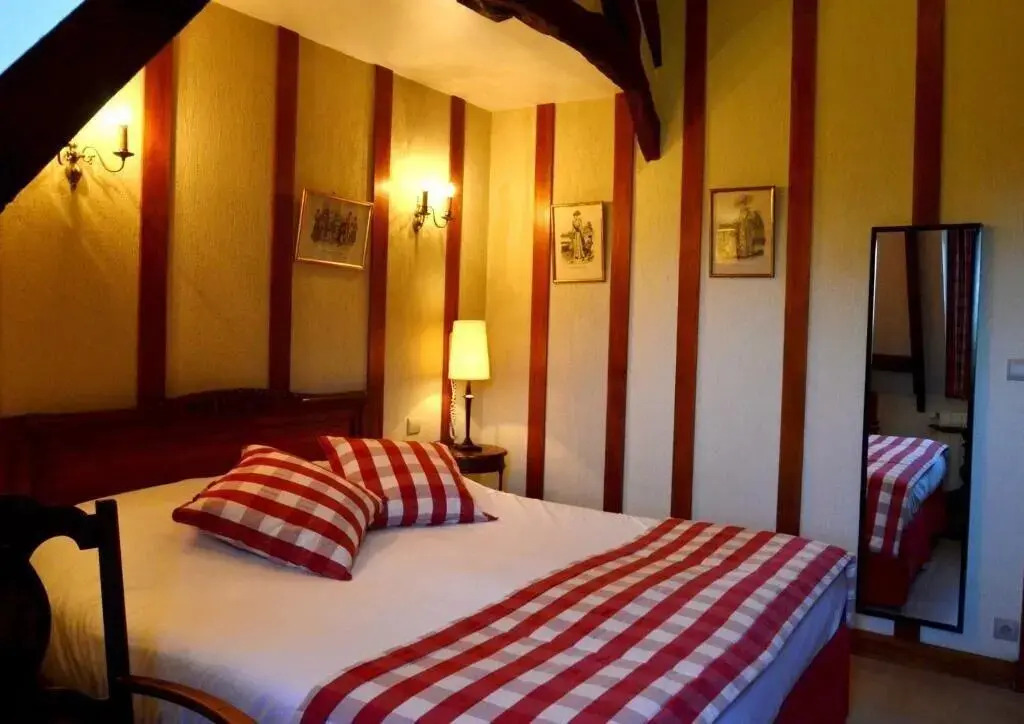Hôtel Le Manoir De Mathan Crépon à la campagne 5 mn dArromanches et 10 mn de Bayeux