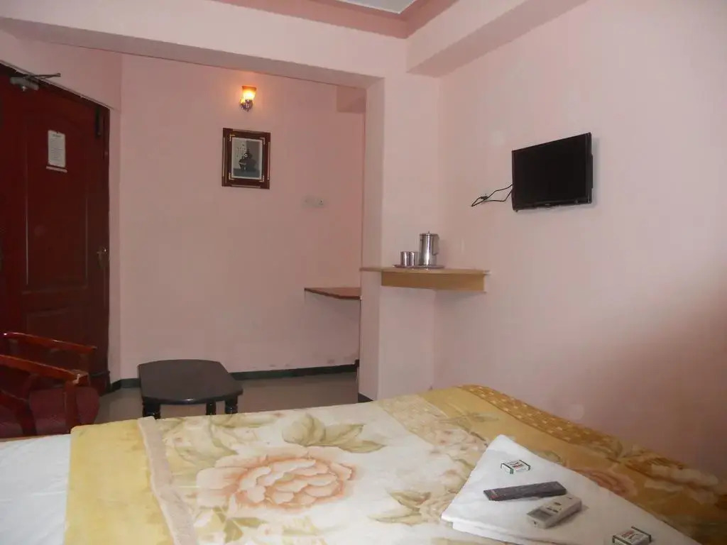 Aishwariya Park Hotel