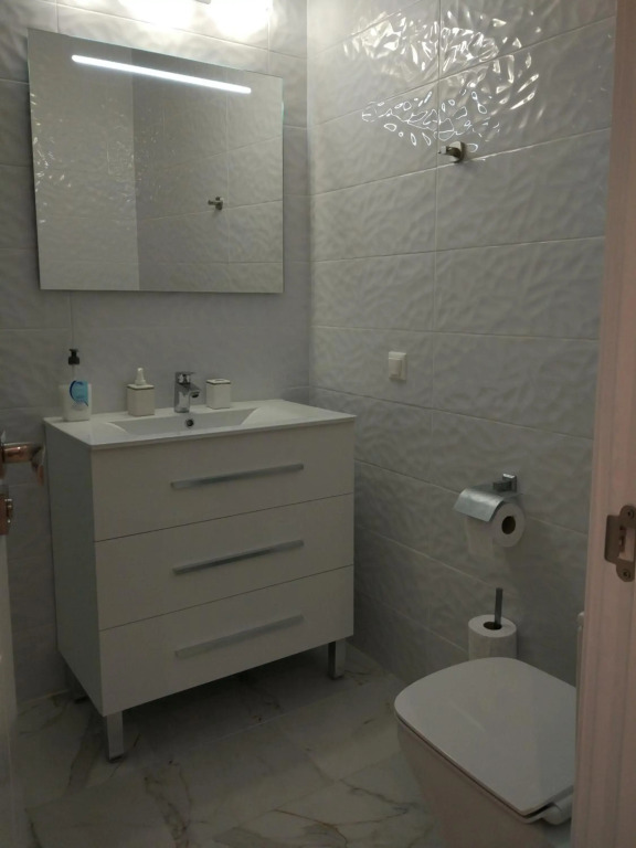 Los Cristianos studio, modern, spacious, pool,WiFi