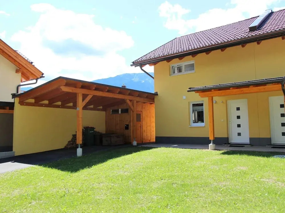 Luxurious Chalet in Kotschach-mauthen Near Ski Area