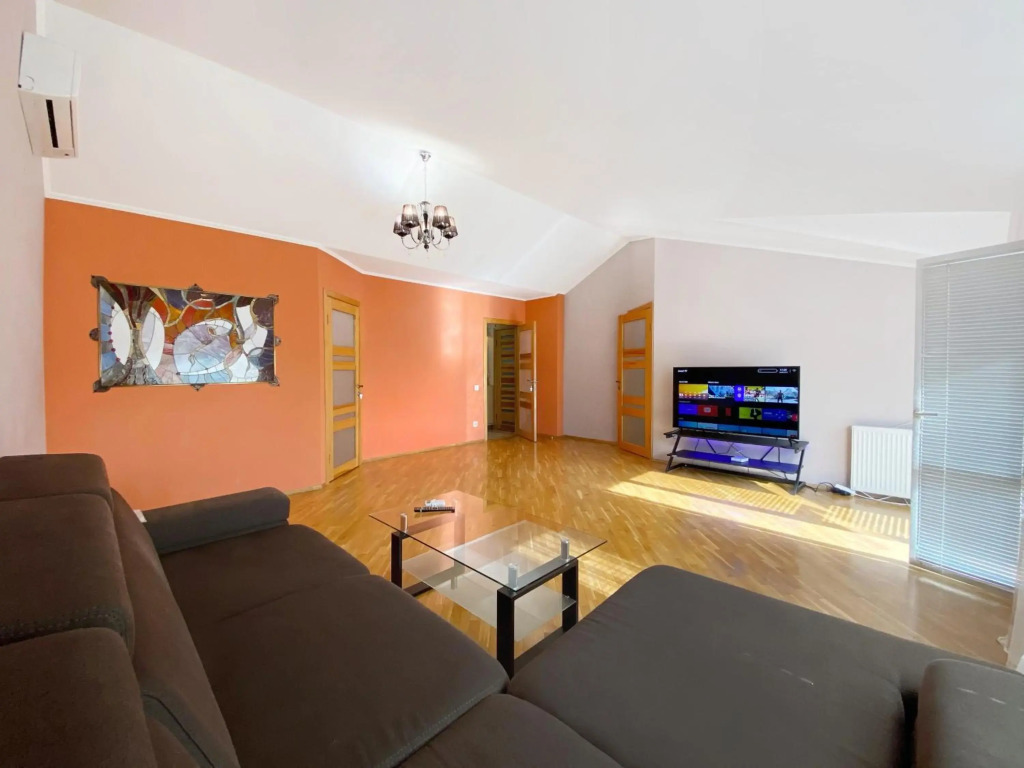 VIP 2 floors apartmens on MAIN SQUARE