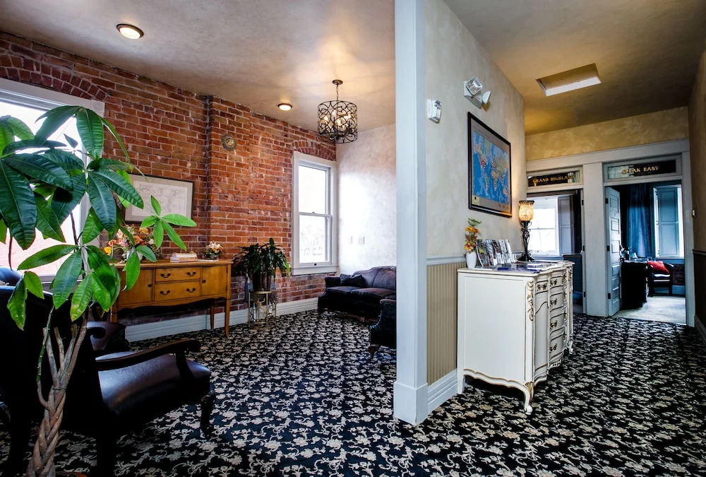 Grand Highland Hotel