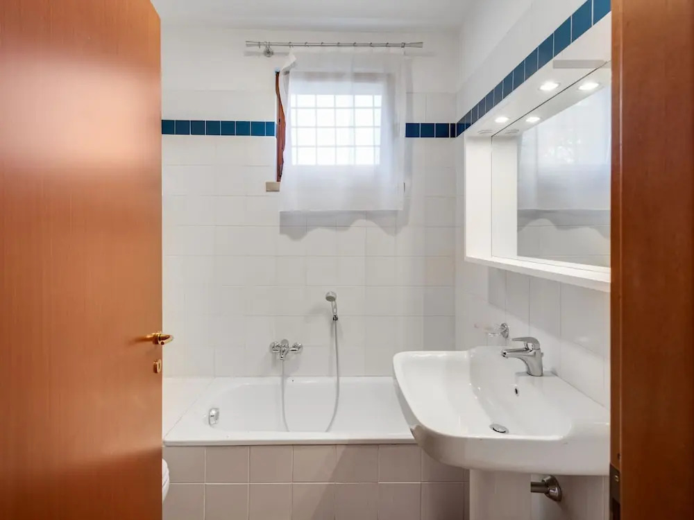 Beautiful Apartment With Scenery Near Lake Garda
