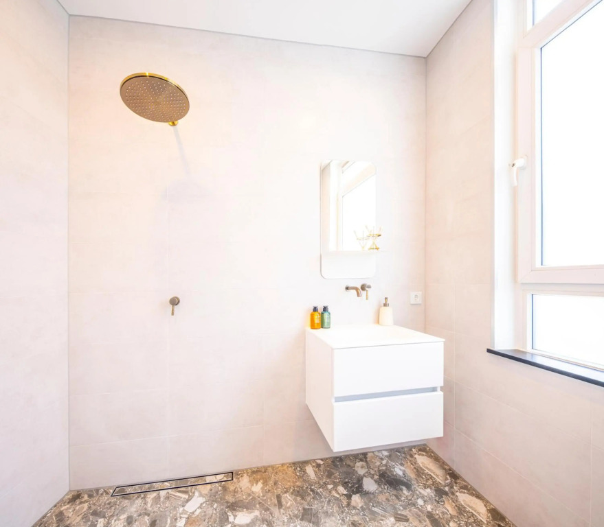 The Den Newly Build Apartment 7-Minutes From Rotterdam City Central Station