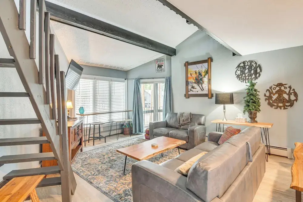 1/2 Mi to Peak 8 Superchairs Snow! New Breck Condo