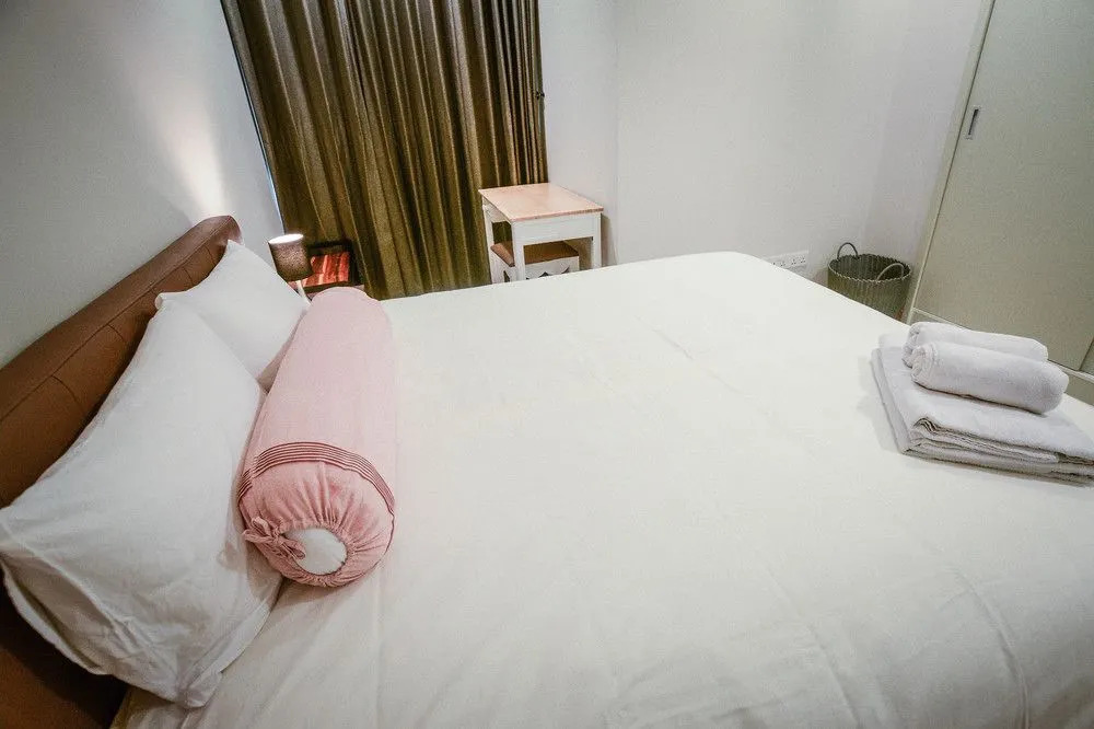 Saigon City View Apartment & Pool