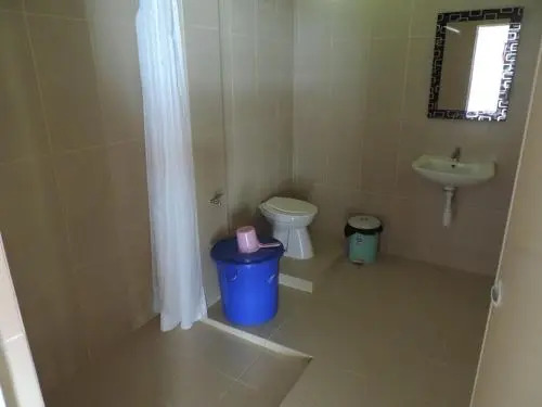 Riverside Guesthouse and Treks