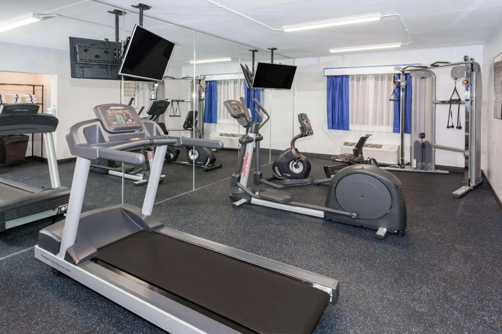 Comfort Inn & Suites Mundelein-Vernon Hills