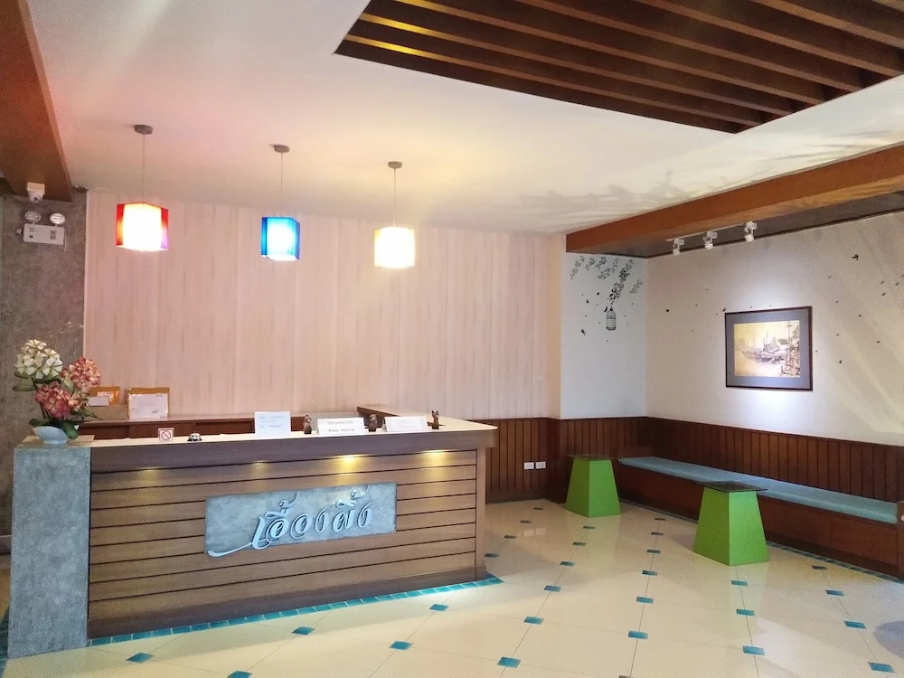 Aung Pung Serviced Apartment