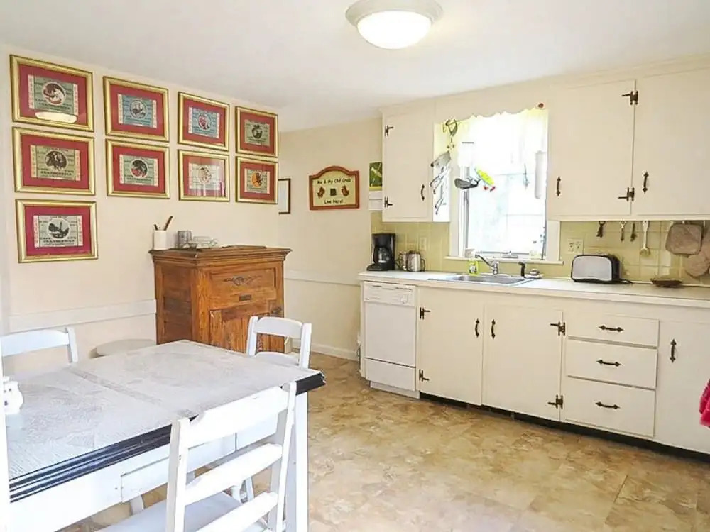 138 Heritage Lane - Three Bedroom House
